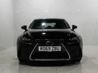 Usado Lexus IS300h 223 CV (164 kW) 2019 Negro Berlina