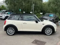 Used Mini Cooper Hatch 2017 White Hatchback