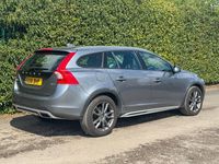 Used Volvo V60 CC 190 HP (139 kW) 2016 Grey Estate