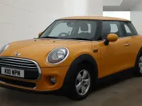 Used Mini ONE Hatch 102 HP (75 kW) 2015 Orange Hatchback