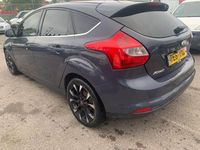 Used Ford Focus Zetec 115 HP (84 kW) 2012 Grey Hatchback