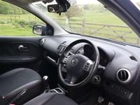 Używany Nissan Note Tekna 90 KM (66 kW) 2010 Niebieski Hatchback