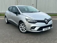 Used Renault Clio IV Play 90 HP (66 kW) 2017 Silver Hatchback