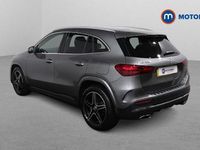 Usado Mercedes GLA200 Executive 163 HP (119 kW) 2025 Cinzento SUV