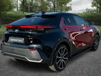 Used Toyota C-HR 140 HP (102 kW) 2024 Blue SUV