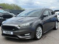 Used Ford Focus ST-Line 125 HP (91 kW) 2017 Grey Hatchback