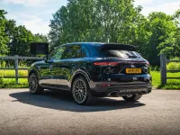 Used Porsche Cayenne 462 HP (339 kW) 2018 Black SUV