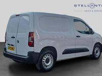 Used Vauxhall Combo 98 kW (134 HP) 2023 White MPV