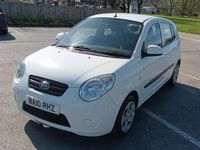 Used Kia Picanto 64 HP (47 kW) 2010 White Hatchback
