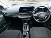 Used Hyundai i20 Premium 100 HP (73 kW) 2025 Green Hatchback