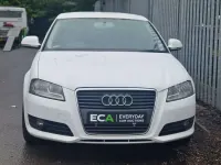 Usado Audi A3 102 HP (75 kW) 2009 Branco Citadino
