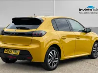 Used Peugeot 208 Allure Premium 101 HP (74 kW) 2022 Yellow Hatchback