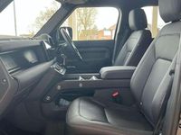 Usado Land Rover Defender SE Dynamic 249 HP (183 kW) 2025 Preto SUV