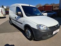 Used Vauxhall Combo 75 HP (55 kW) 2011 White MPV