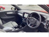 Begagnad Volvo XC40 Plus 197 HK (144 kW) 2022 Röd SUV