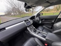 Used Land Rover Range Rover evoque SE 2017 Black Estate