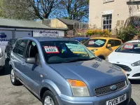 Used Ford Fusion Zetec 101 HP (74 kW) 2006 Blue Hatchback