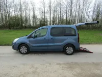 Used Peugeot Partner Active 75 HP (55 kW) 2019 Blue MPV