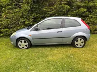 Used Ford Fiesta Zetec 79 HP (58 kW) 2005 Blue Hatchback