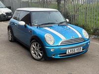 Usado Mini Cooper Hatch 116 CV (85 kW) 2005 Azul Utilitario