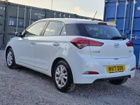 Used Hyundai i20 SE 100 HP (73 kW) 2017 White Hatchback