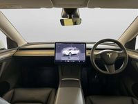 Used Tesla Model Y Long Range AWD 378 kW (514 HP) 2022 White SUV