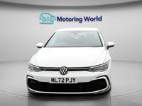 Second-hand VW Golf VIII R-line 150 CP (110 kW) 2022 Alb Hatchback