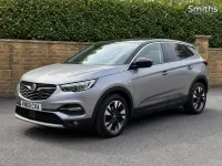 Used Vauxhall Grandland X SRi 128 HP (94 kW) 2019 Grey SUV