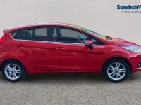 Used Ford Fiesta Zetec 100 HP (73 kW) 2017 Red Hatchback