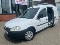 Used Vauxhall Combo 75 HP (55 kW) 2007 White MPV