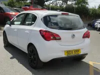 Used Vauxhall Corsa SRi 90 HP (66 kW) 2019 White Hatchback