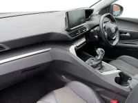 Used Peugeot 3008 Allure 131 HP (96 kW) 2022 Black SUV
