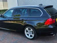 Used BMW 318 Exclusive 2012 Black Estate