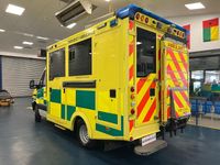 Used Mercedes Sprinter 190 HP (139 kW) 2015 Yellow Van