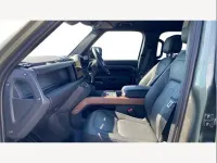 Used Land Rover Defender 400 HP (294 kW) 2025 Green SUV