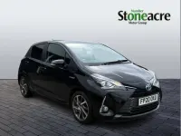 Second-hand Toyota Yaris Hybrid 99 CP (72 kW) 2020 Negru Hatchback