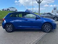 Usado VW Polo Life 80 CV (58 kW) 2023 Azul Utilitario