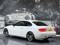 Begagnad BMW 335 Sport Line 2012 Vit Sportkupé