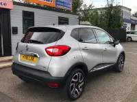 Used Renault Captur Dynamique 110 HP (80 kW) 2016 Silver SUV