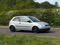 Used Ford Fiesta 80 HP (58 kW) 2003 Silver Hatchback