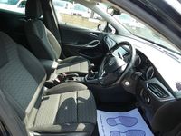 Used Vauxhall Astra 110 HP (80 kW) 2017 Blue Estate