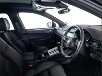 Used Porsche Macan 261 HP (191 kW) 2025 Black SUV