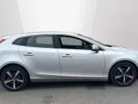 Begagnad Volvo V40 R-Design 121 HK (88 kW) 2016 Silver Halvkombi