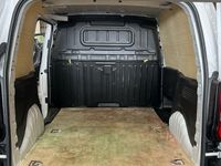 Used Vauxhall Combo 100 HP (73 kW) 2024 White MPV