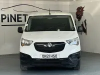 Used Vauxhall Combo 100 HP (73 kW) 2021 White MPV