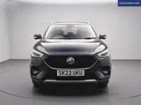Usado MG ZS Exclusive 106 CV (77 kW) 2023 Negro SUV