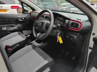 Used Citroën C3 PureTech 83 HP (61 kW) 2022 Beige Hatchback