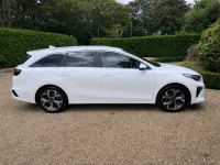 Used Kia Ceed 2019 White Hatchback
