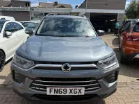 Usado SsangYong Korando 136 CV (100 kW) 2019 Gris Familiar