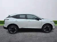 New Nissan Qashqai N-Connecta 140 HP (102 kW) 2026 Pearl white SUV